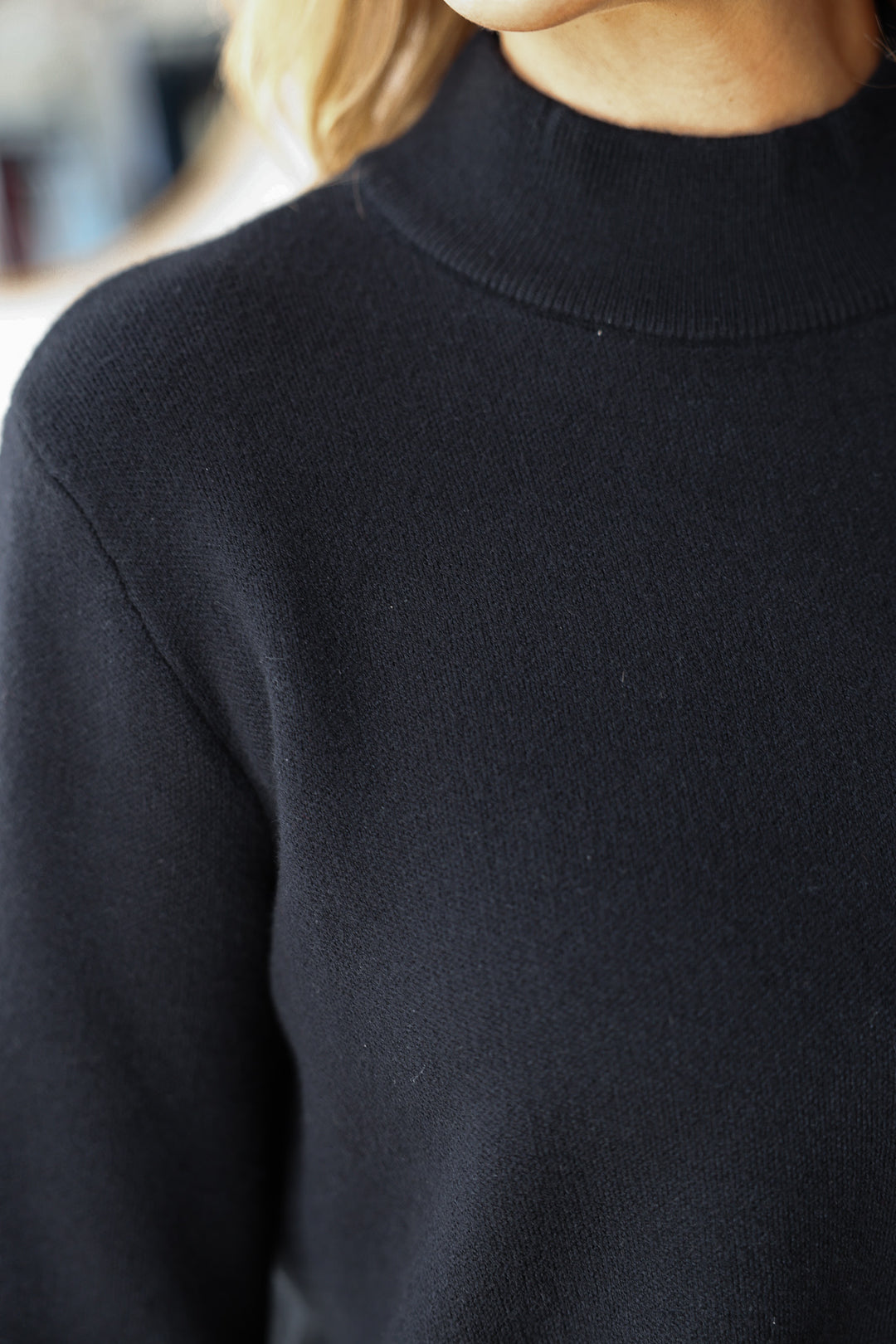 Classic Sweater - Black