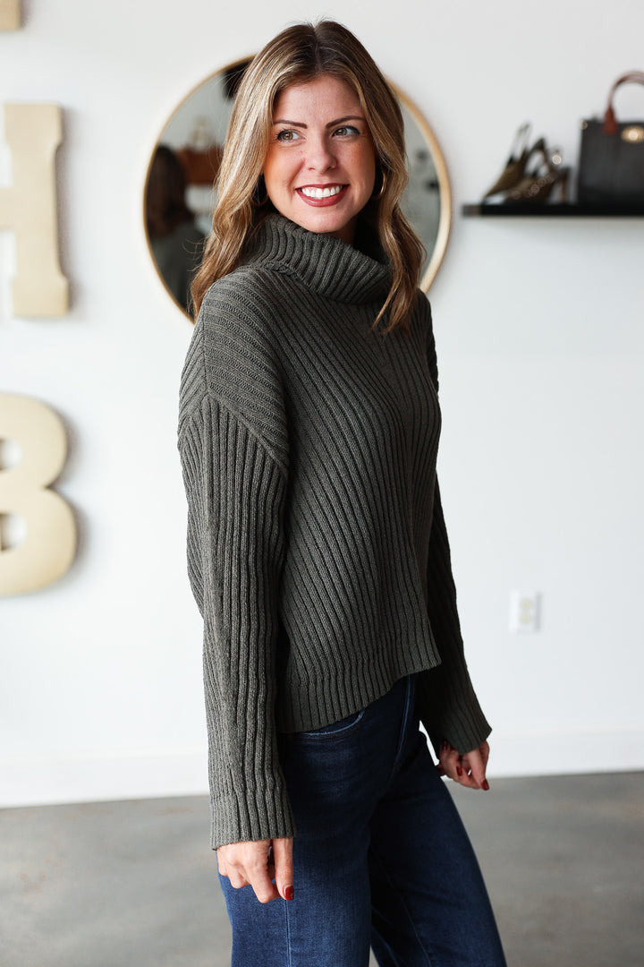 Chunky Turtleneck Sweater - Green