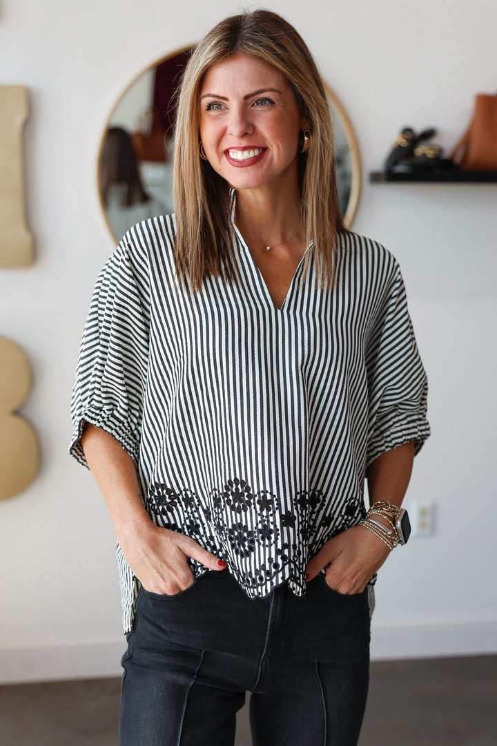 Embroidered Trim Stripe Top - Black/White