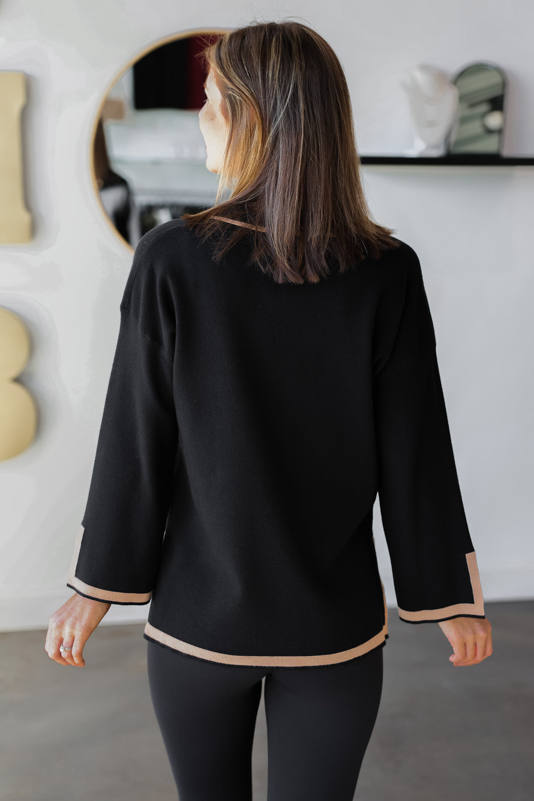 Contrast Trim Sweater - Black