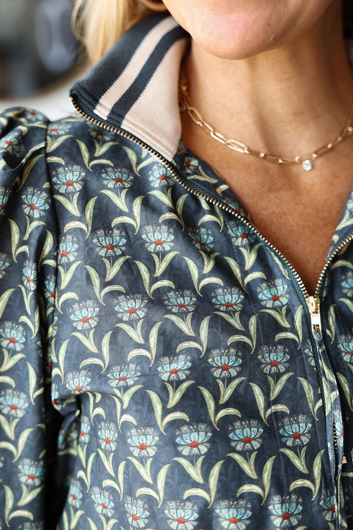 Printed Quarter Zip Contrast Top