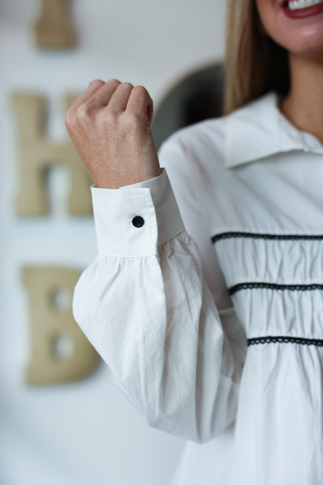 Trim Detail Top - White/Black