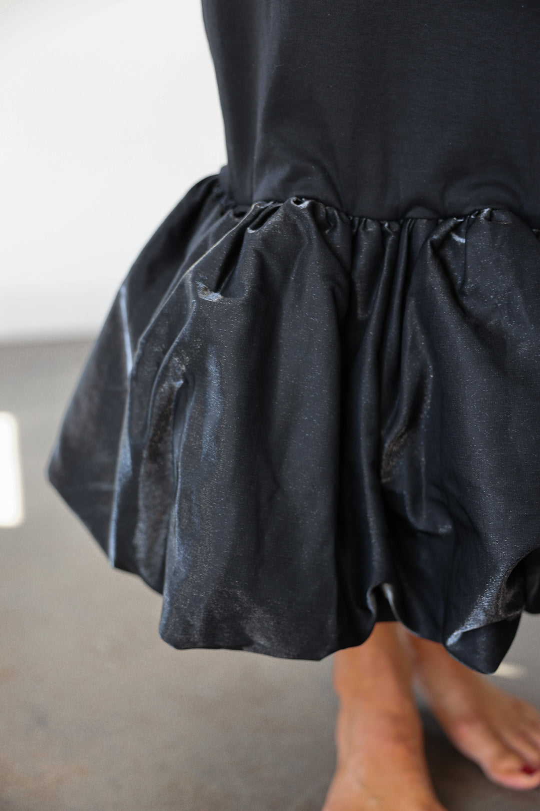 Ruffle Bottom Chiffon Dress - Black