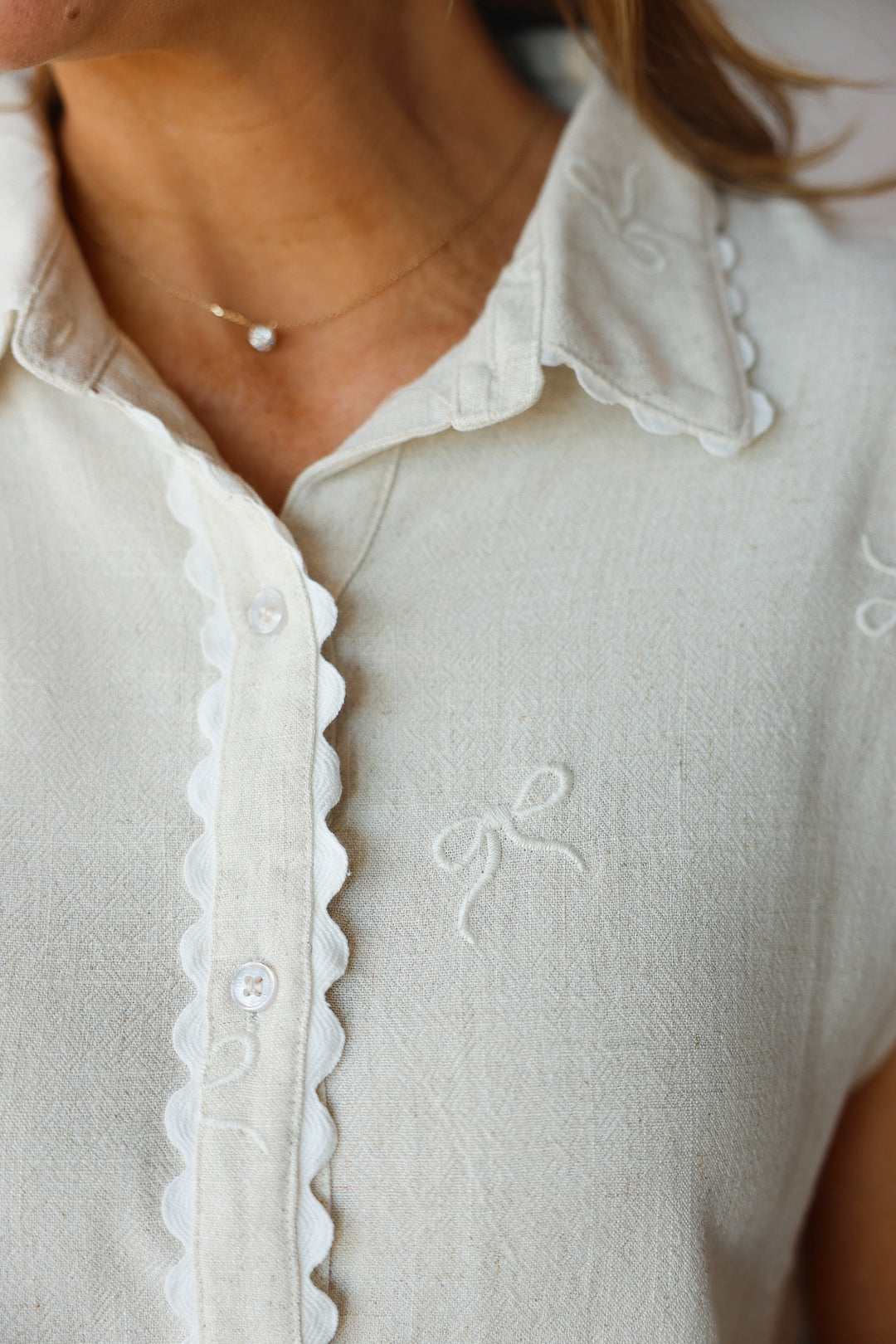 Embroidered Bow Linen Top - Natural