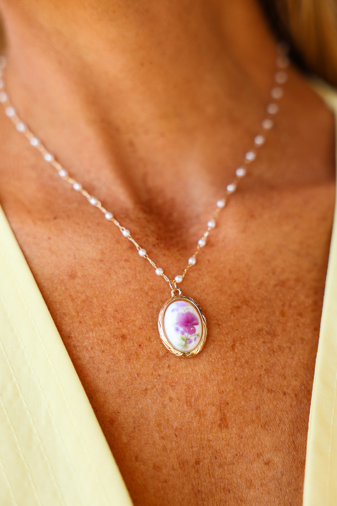Pearl + Pendant Necklace - Pink