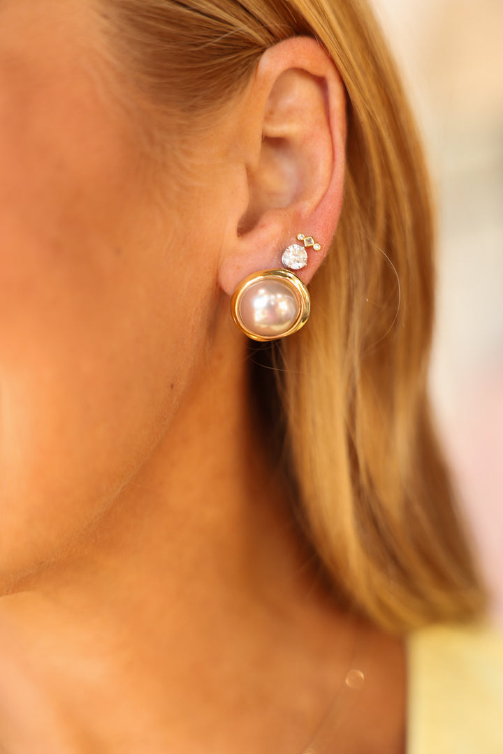 Pearl + Gold Earrings Studs