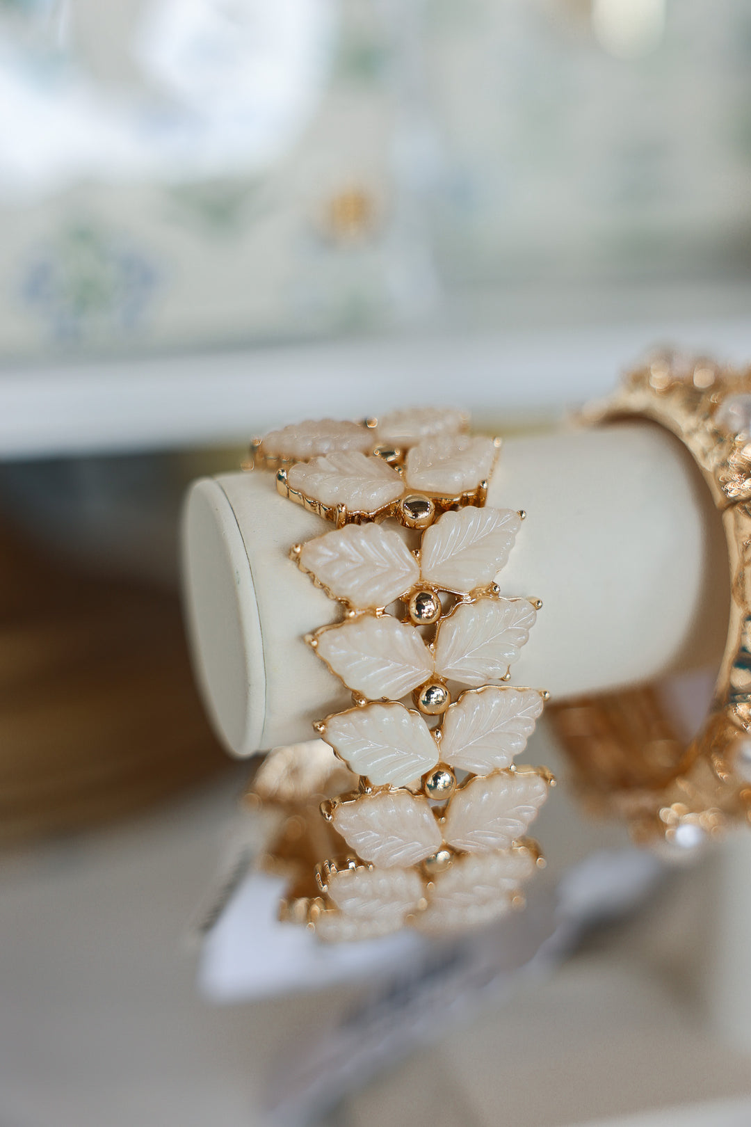 Statement Leaf Bracelet - Ivory
