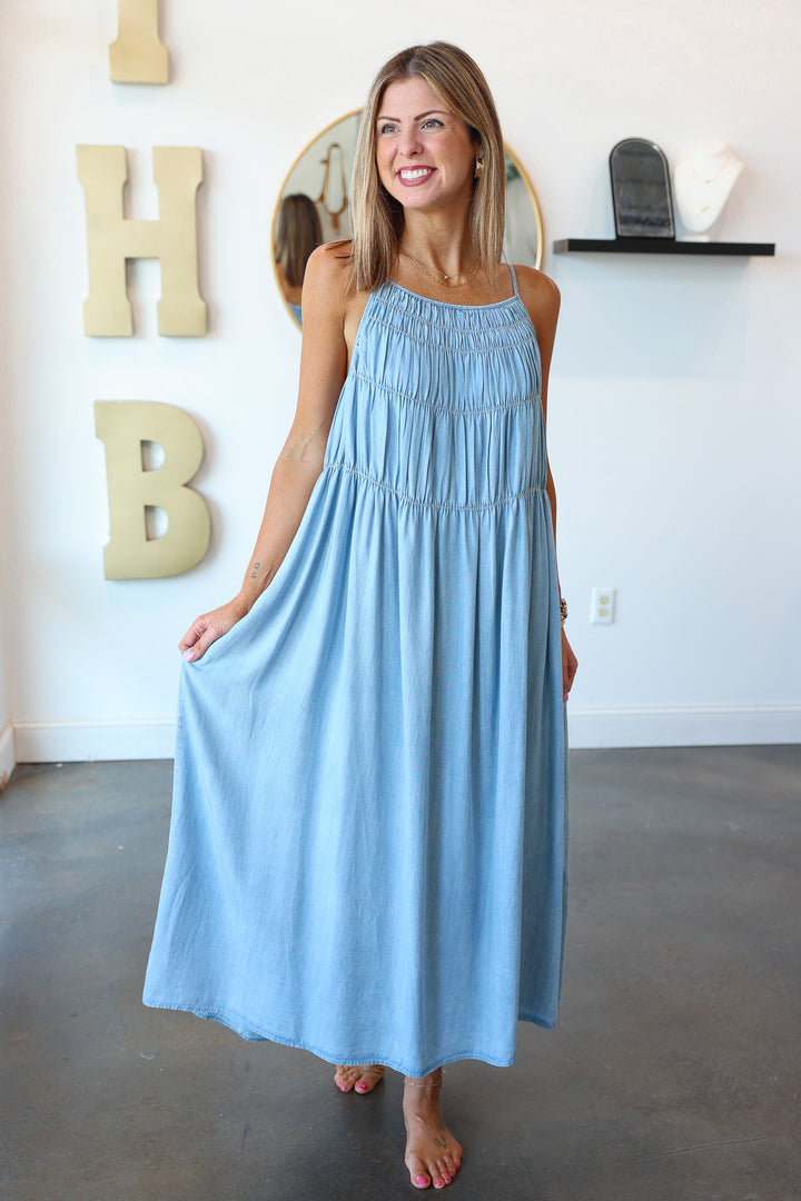 Ruched Detail Maxi Dress - Light Wash