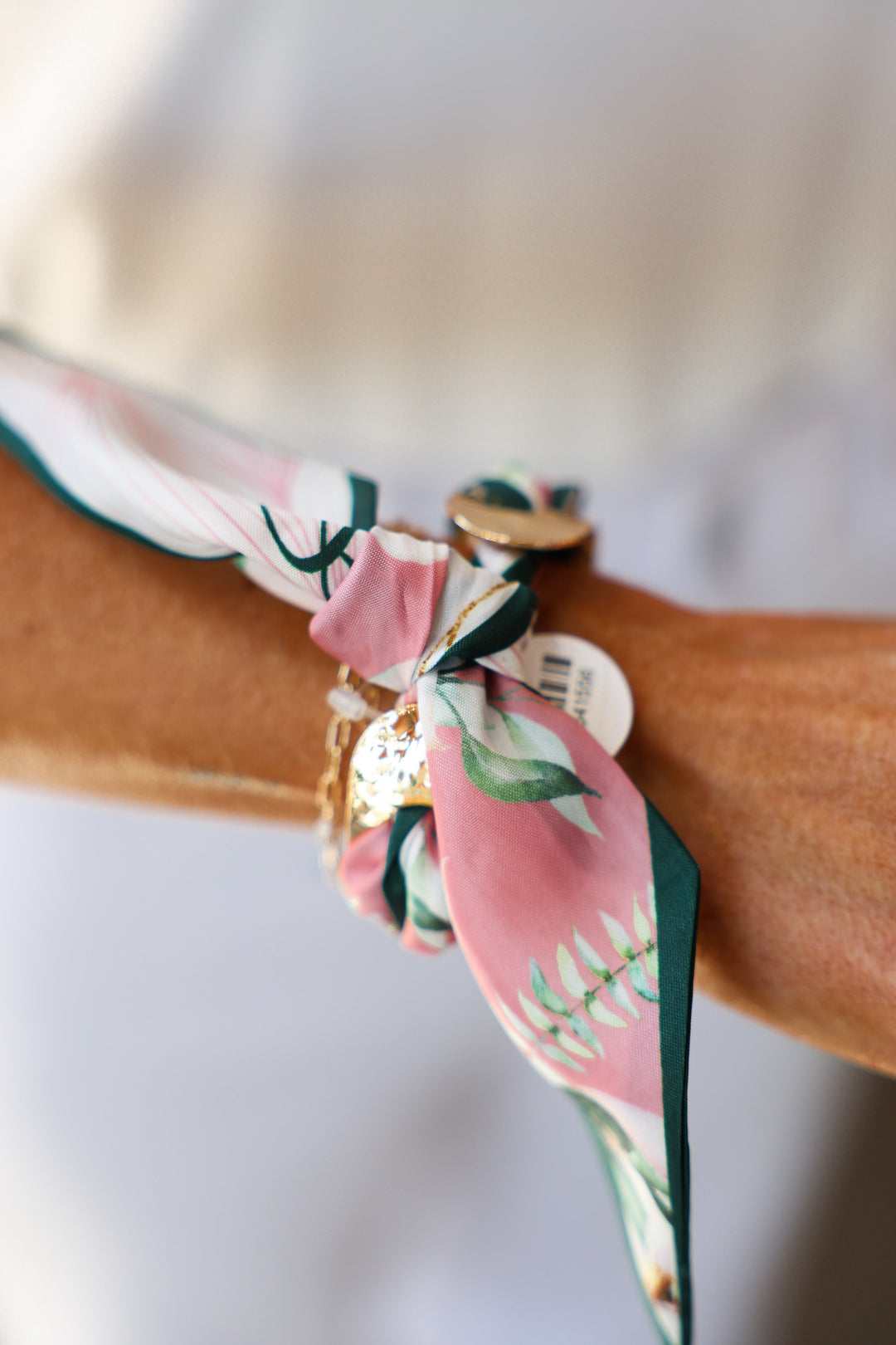 Hammered Scarf Bracelet - Green/Pink