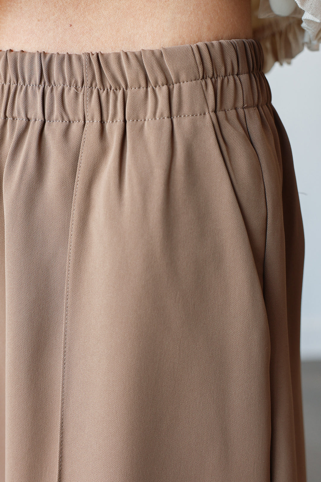 Elastic Waist Dress Pants - Mocha