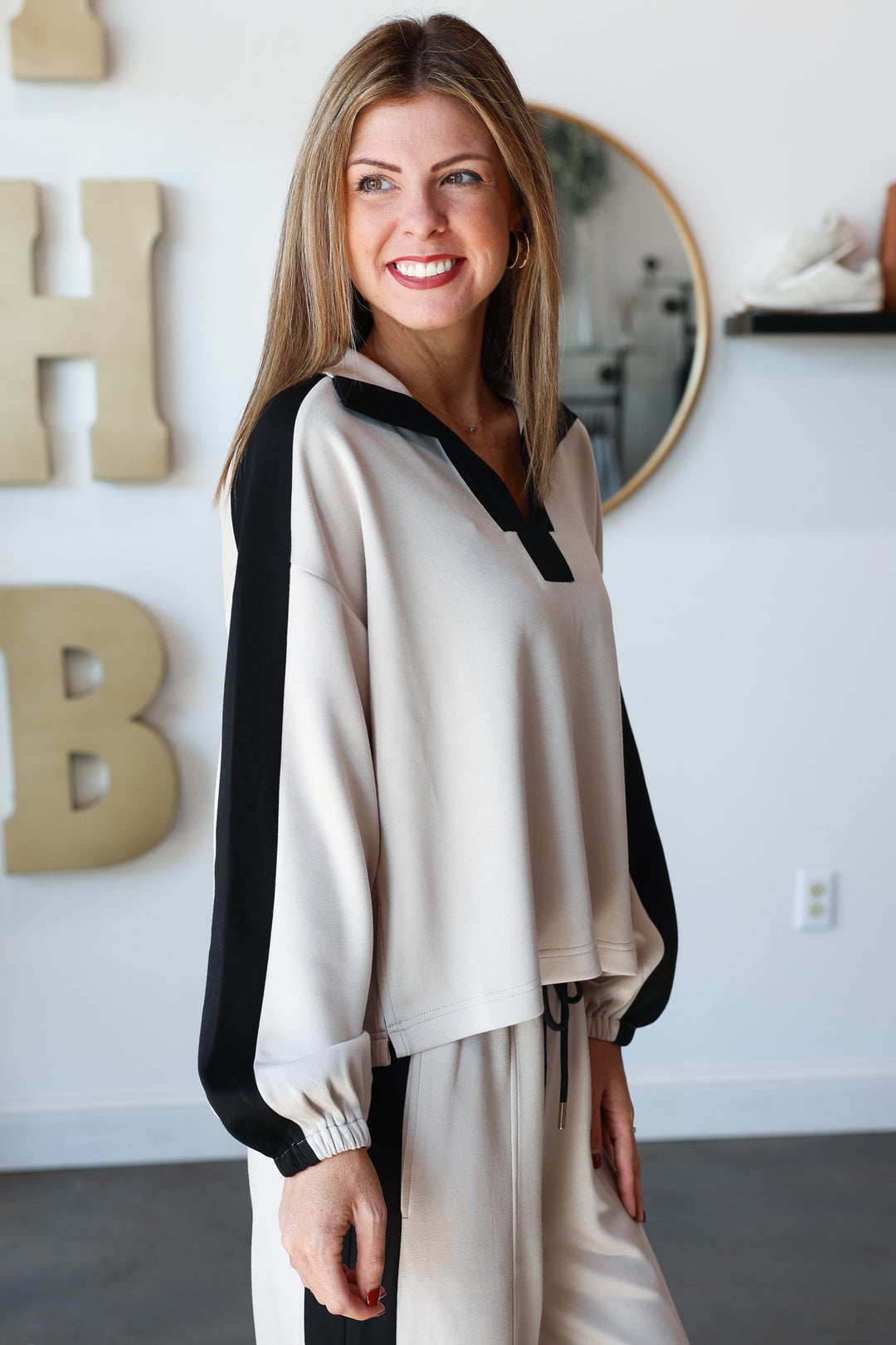 Split Neck Contrast Pullover