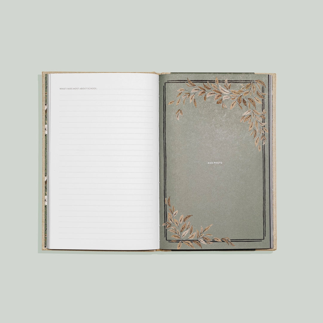 Grandma's Story: A Memory and Keepsake Journal