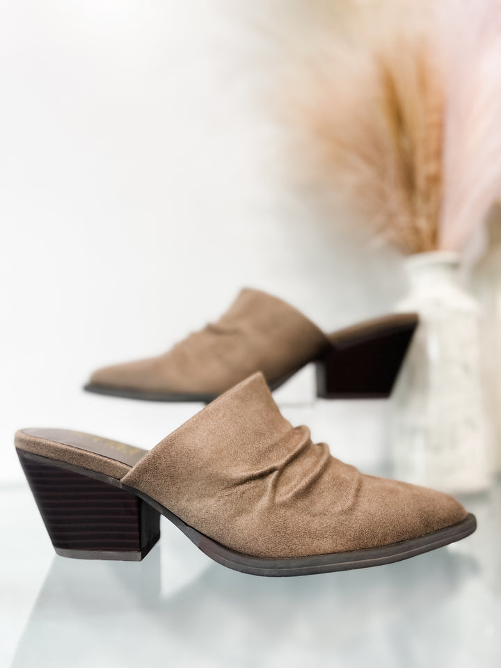 Shu Shop Nicky Mule - Taupe Suede