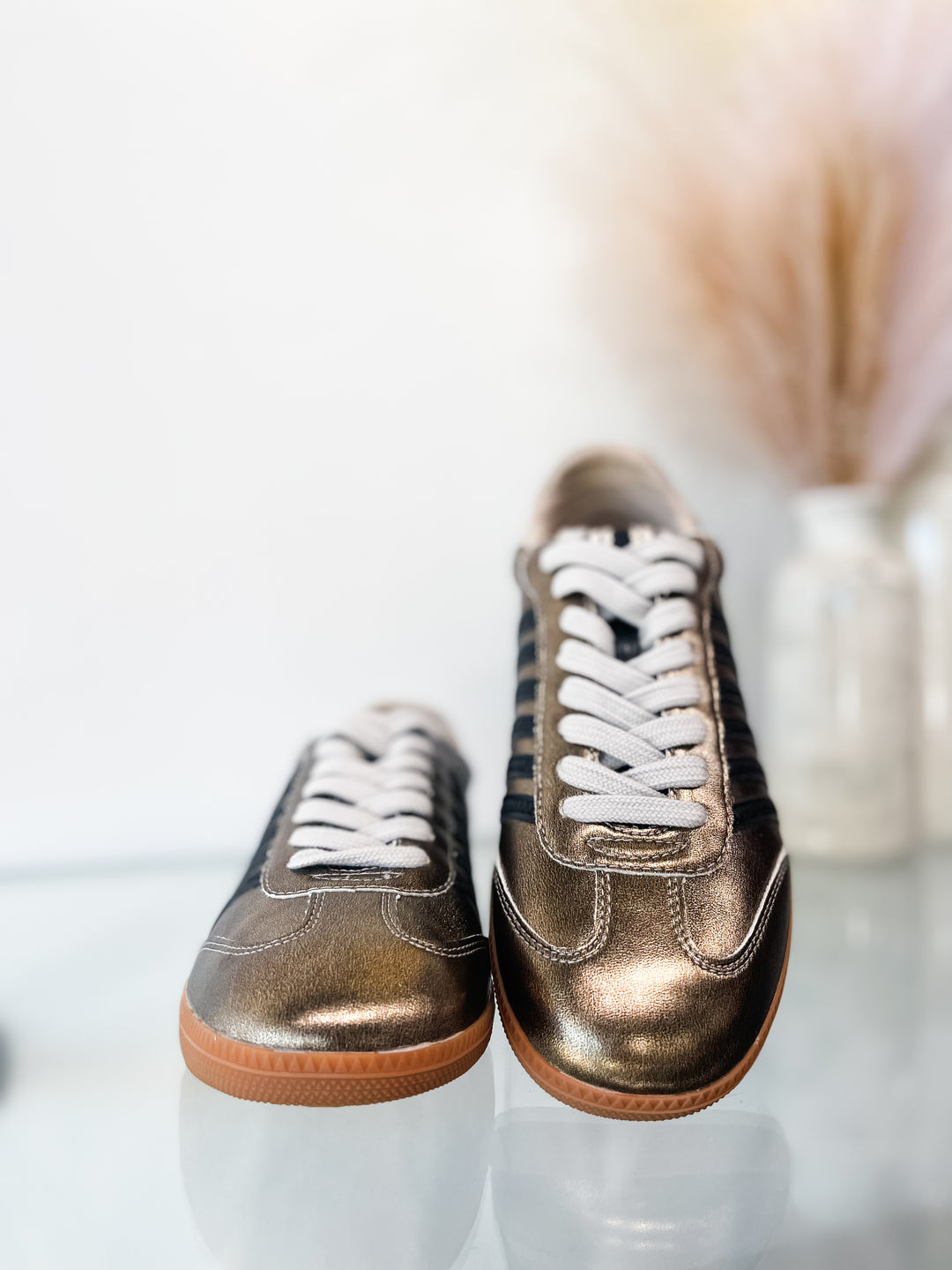 Shu Shop Stella Sneaker - Gold