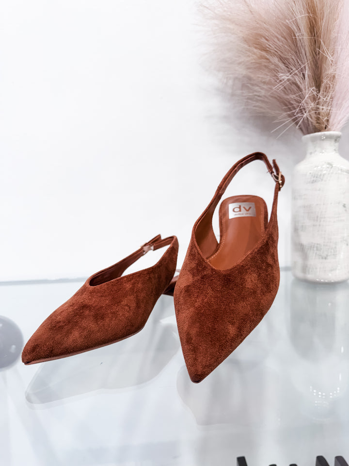 Dolce Vita Empress Flats - Chestnut