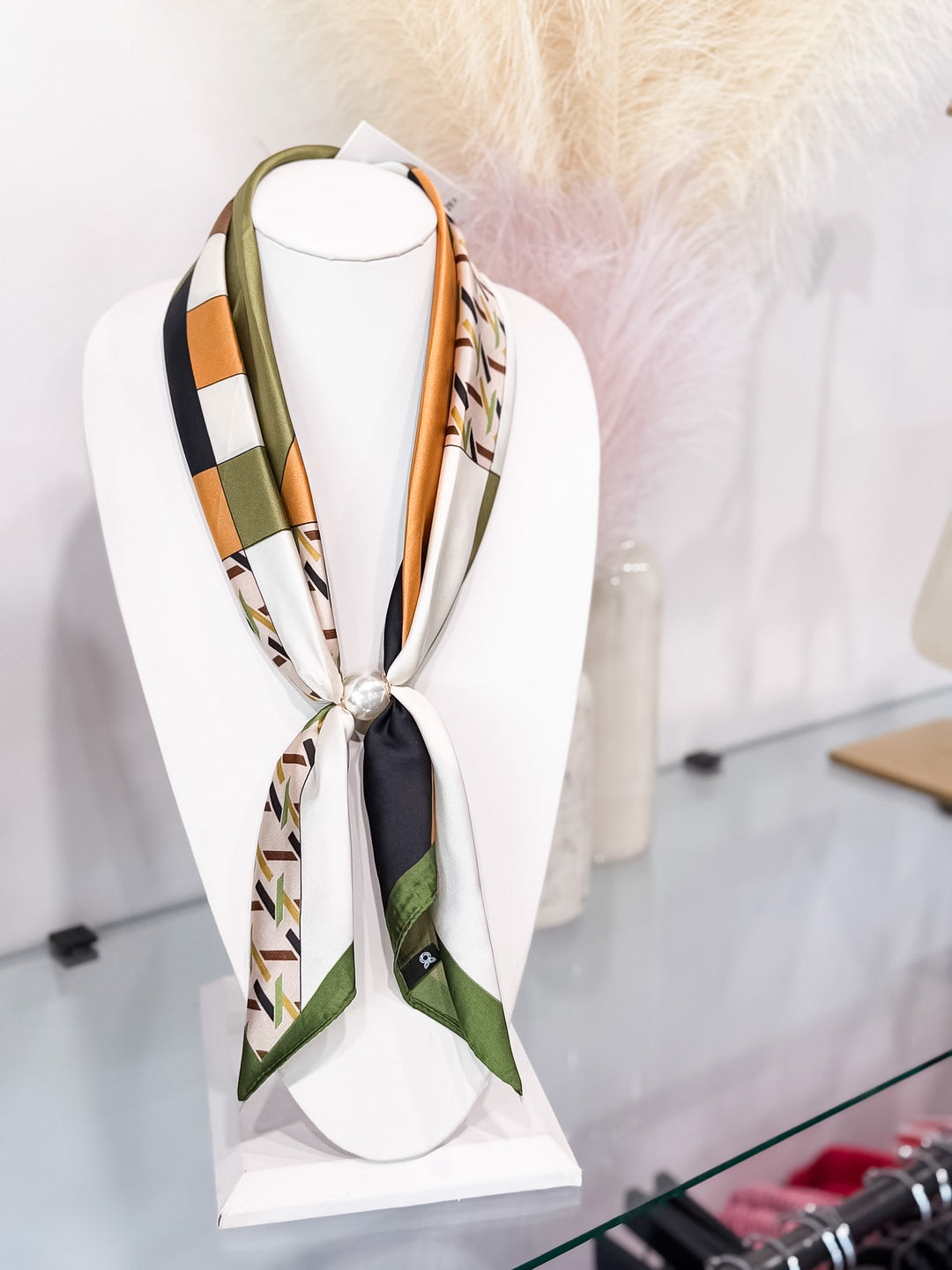 Pearl Magnetic Scarf - Olive