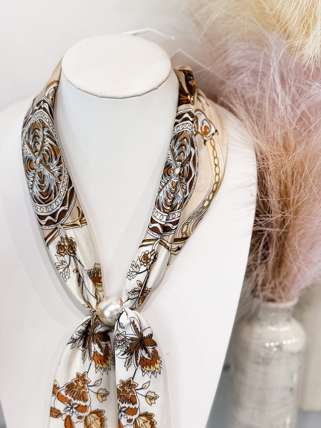 Pearl Magnetic Scarf - Neutral