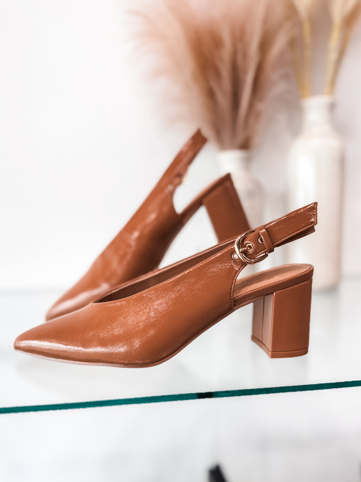 Chinese Laundry Menny Heel - Camel