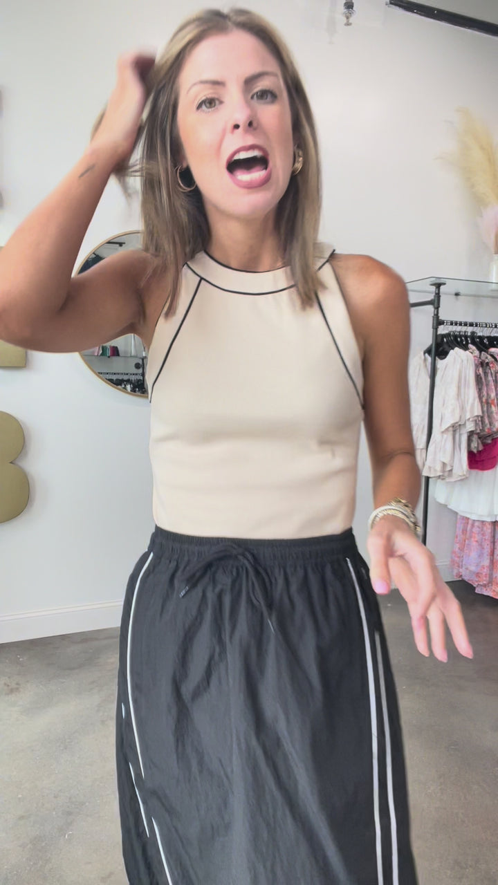 Ribbed Tank with Piping Detail