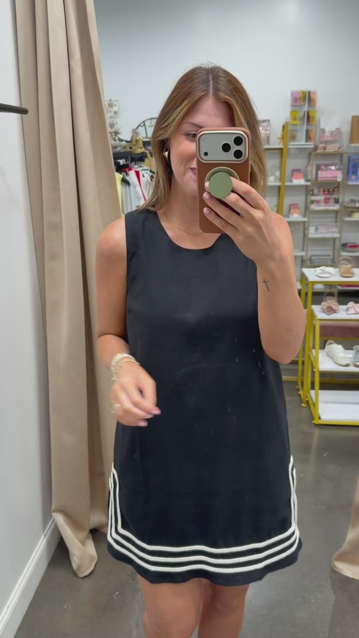 Contrast Trim Shift Dress - Black