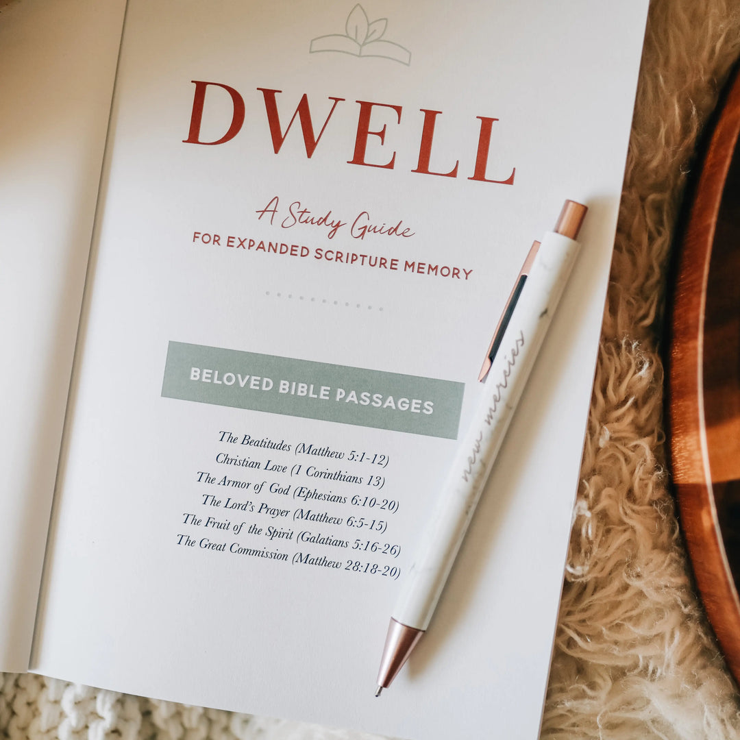 Dwell Scripture Memory Journal: Beloved Bible Passages